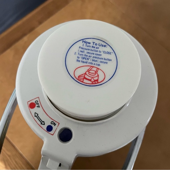 70s Vintage Capricio Coffee Tea Dispenser Thermos Airpot Retro NWT - Picture 4 of 8